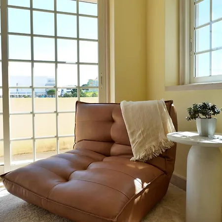 Mbird 19 Penthouse 501 *