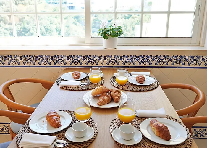 Mbird 19 Penthouse 501 شقة إستوريل