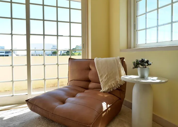 Mbird 19 Penthouse 501 *