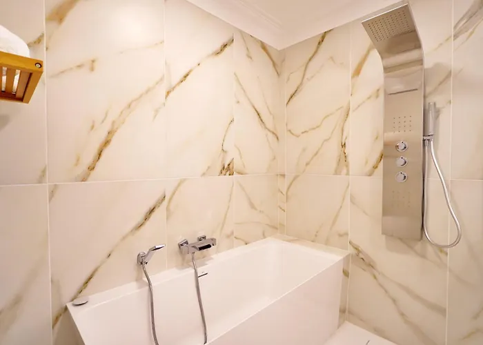 Mbird 19 Penthouse 501 شقة إستوريل
