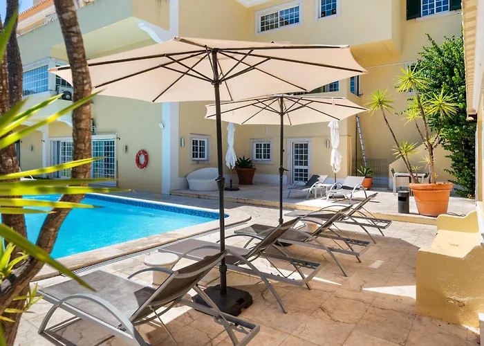 Mbird 19 Penthouse 501 شقة إستوريل